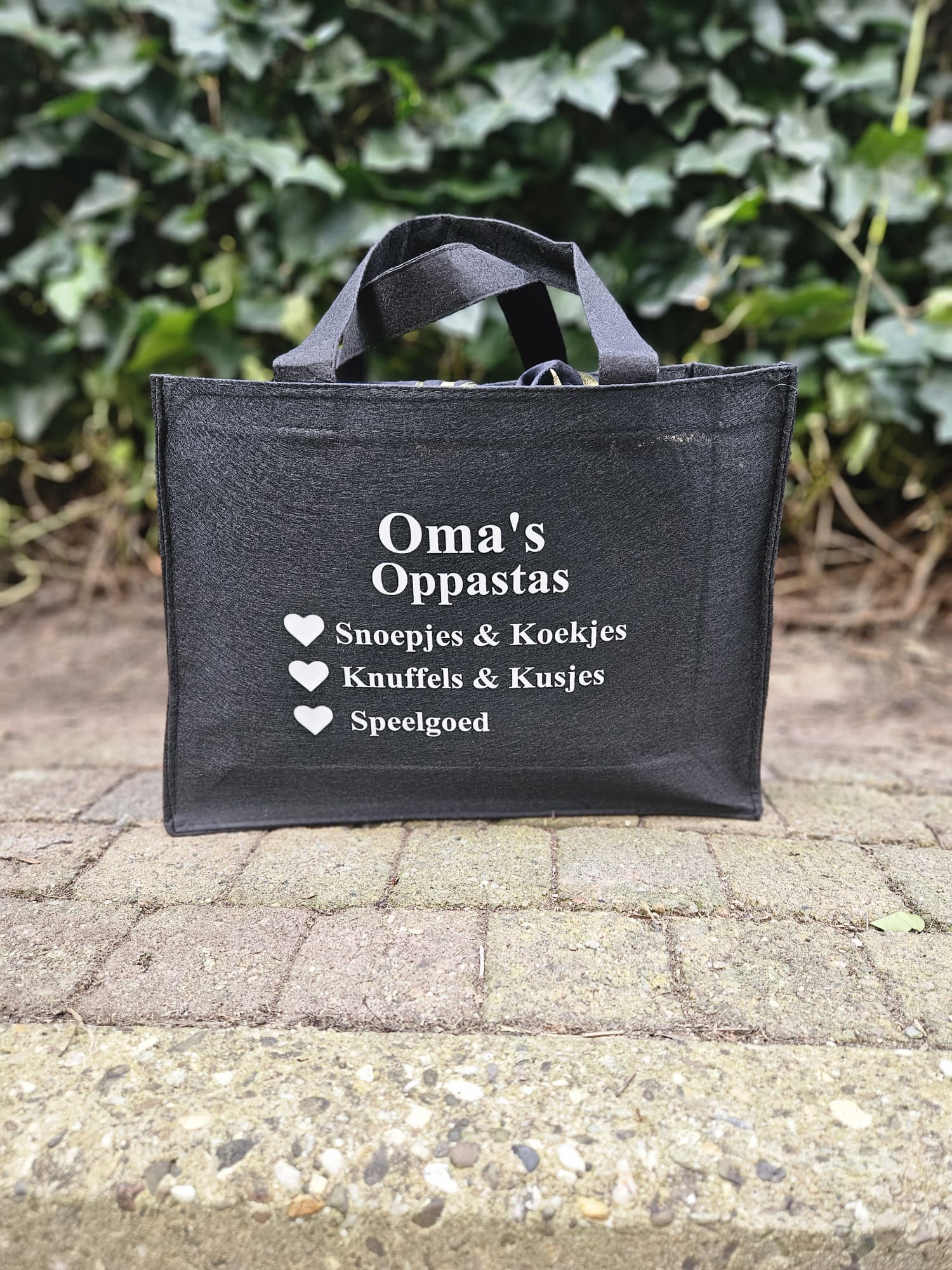 Oma's oppastas sale